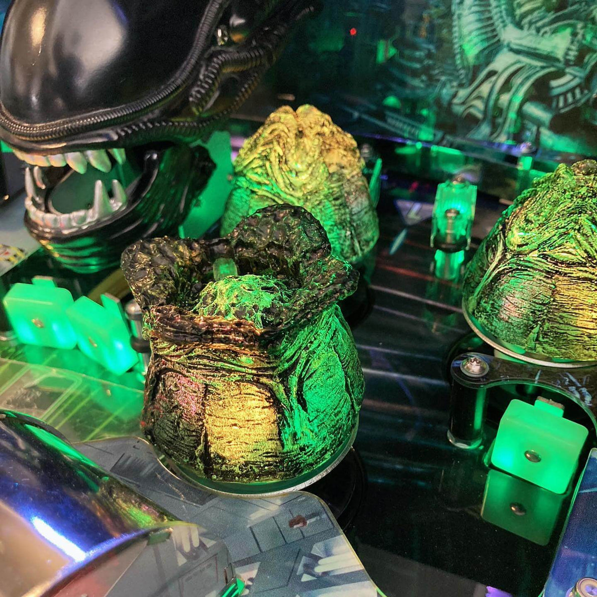 Alien Pinball Machine alien egg sculptures on the playfield