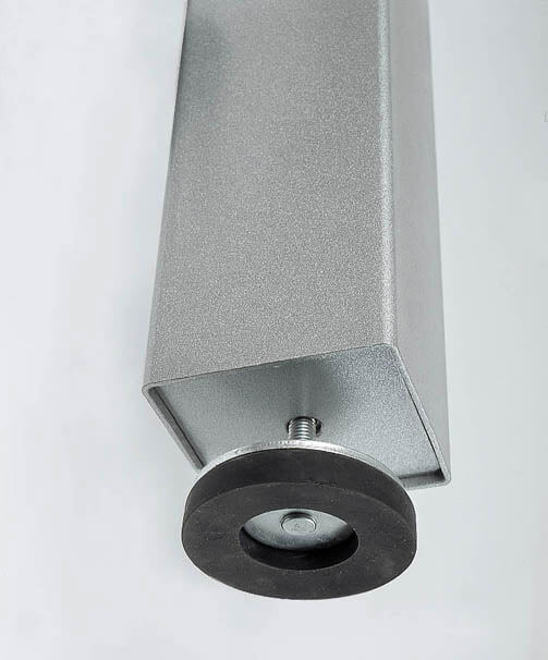 Garlando Olympic Silver leg close-up