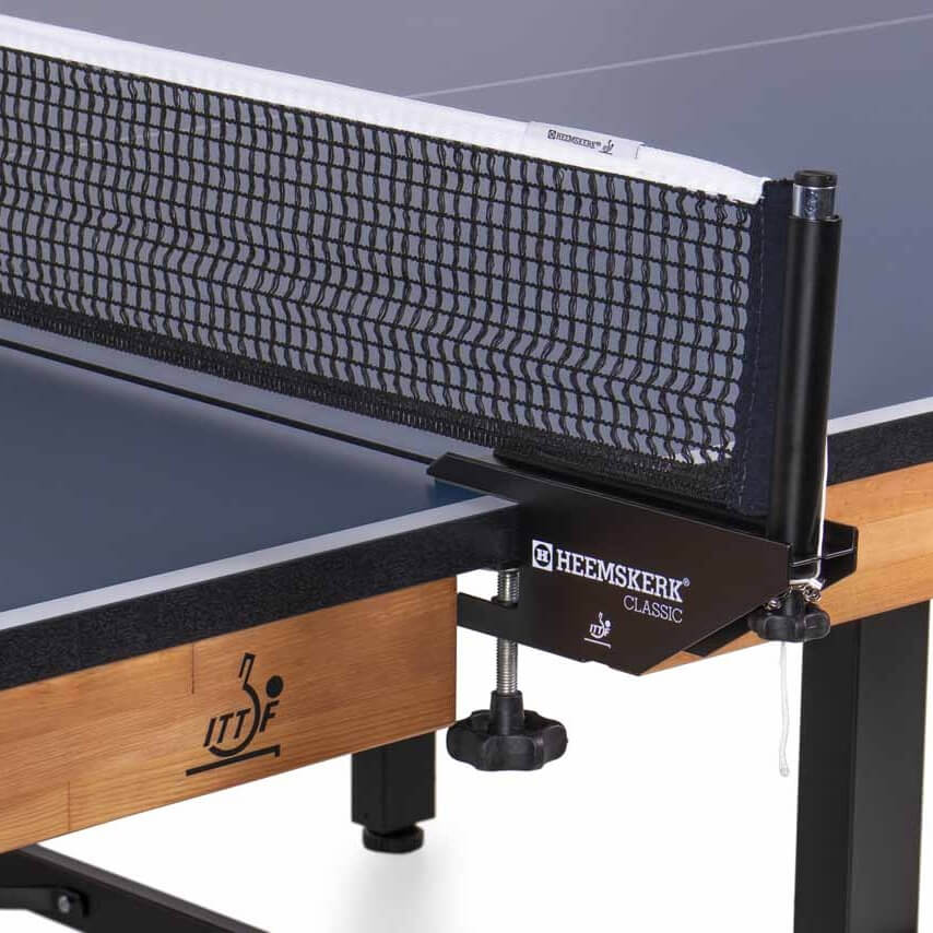 Net post clamped to the Heemskerk Novi 2400 table tennis table