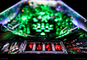 Predator Pinball Machine by Pinball Brothers - illuminated Yautja apron display