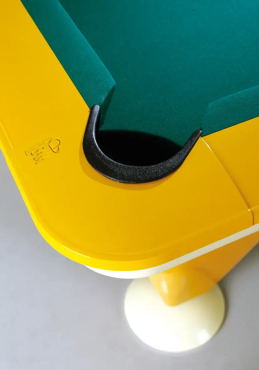 Close-up of a corner pocket on the SAM Tempo Outdoor pool table